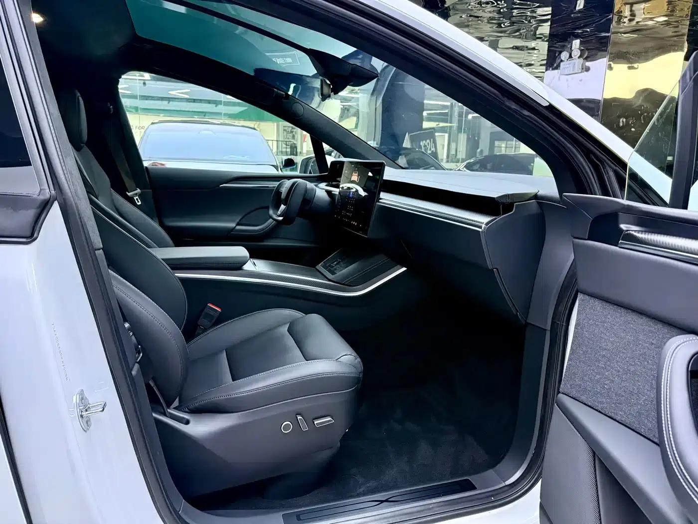 2023 Model X Tri-Motor All-Wheel Drive Plaid Edition — миниатюра 13