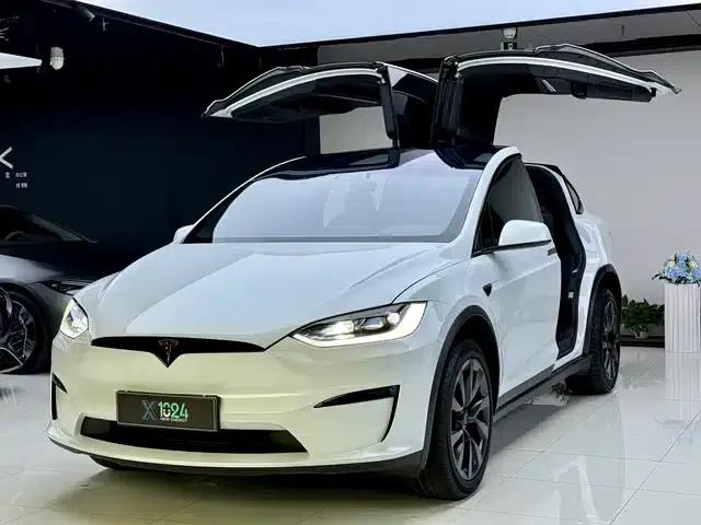 2023 Model X Tri-Motor All-Wheel Drive Plaid Edition