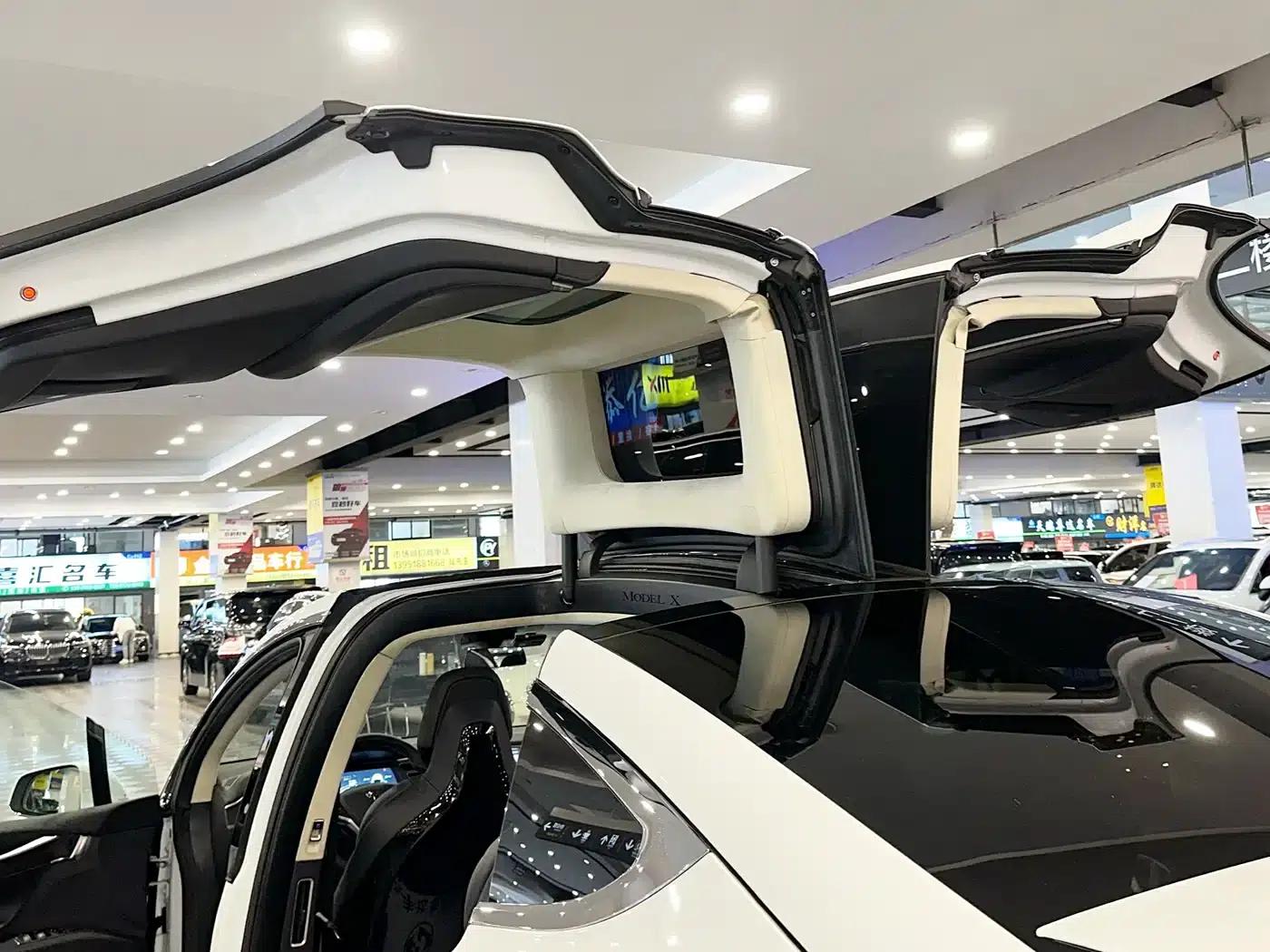 2016 Model X 90D — миниатюра 17