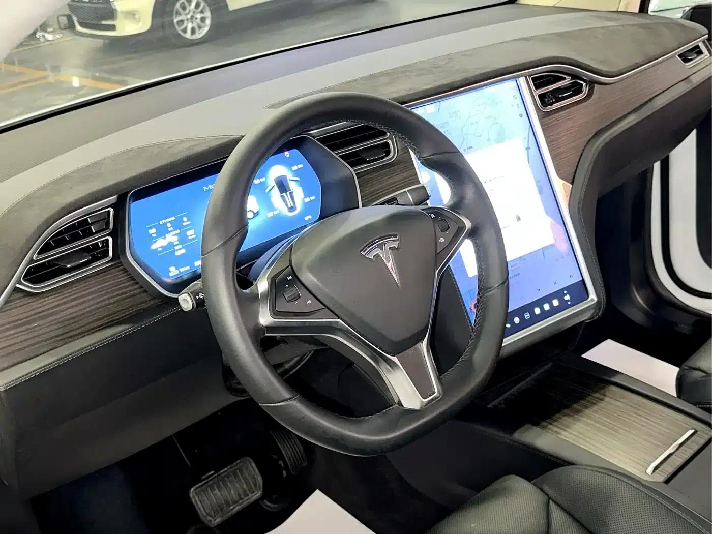 2016 Model X 90D — миниатюра 5