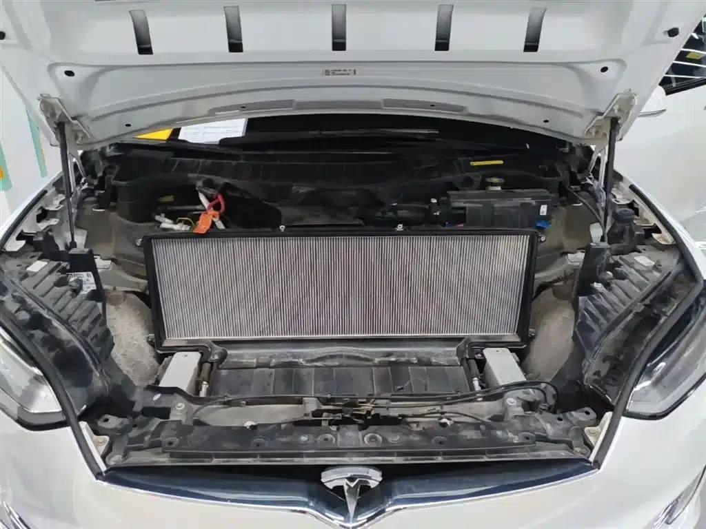 Model X 2019 Long Range — миниатюра 20