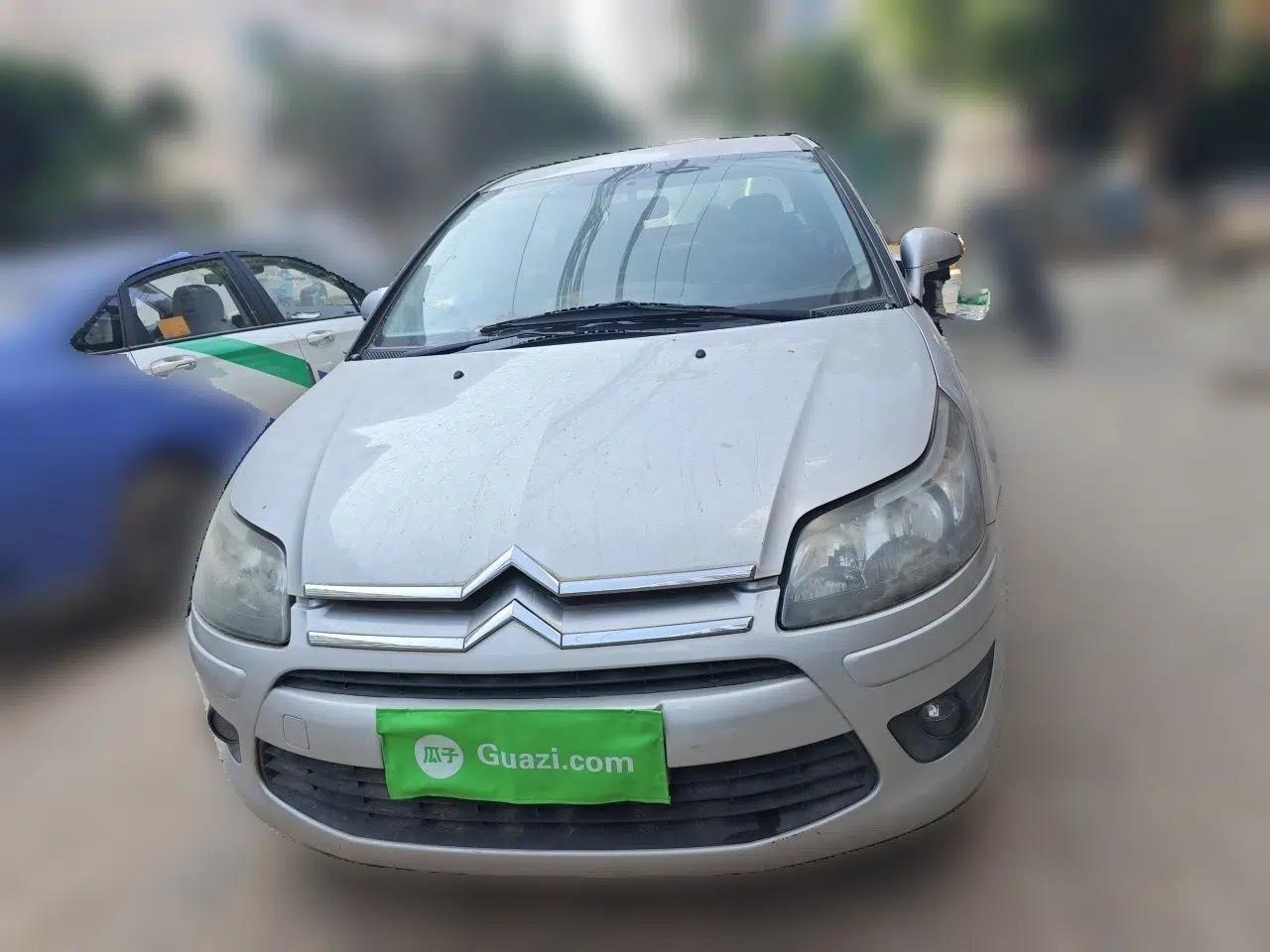 Citroen C-Quatre 2011 Sedan 1.6L Manual Fashion Edition — миниатюра 2