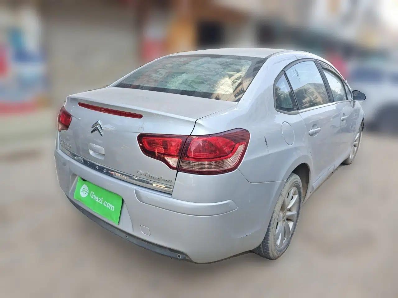 Citroen C-Quatre 2011 Sedan 1.6L Manual Fashion Edition — миниатюра 6