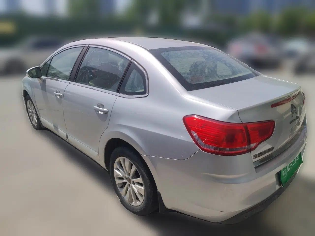 Citroen C-Quatre 2012 Sedan 1.6L Manual Prestige Model — миниатюра 4