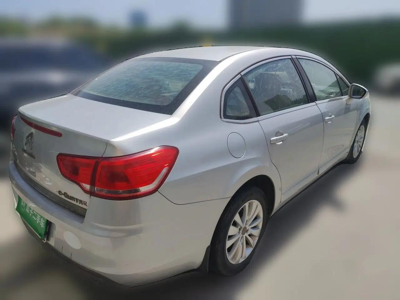 Citroen C-Quatre 2012 Sedan 1.6L Manual Prestige Model — миниатюра 6