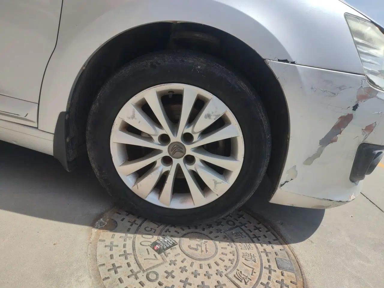 Citroen C-Quatre 2012 Sedan 1.6L Manual Prestige Model — миниатюра 8