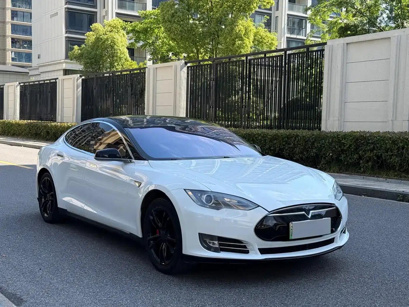 2014 Model S 85 — миниатюра 3