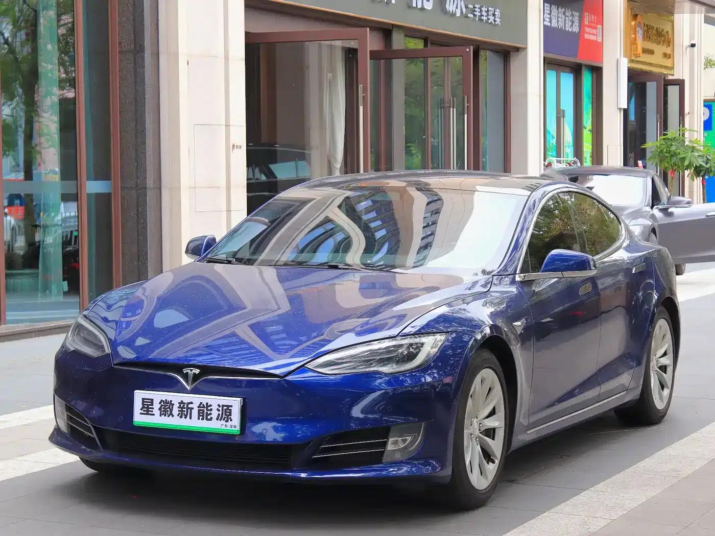 2017 Model S 75D Standard Range — миниатюра 1