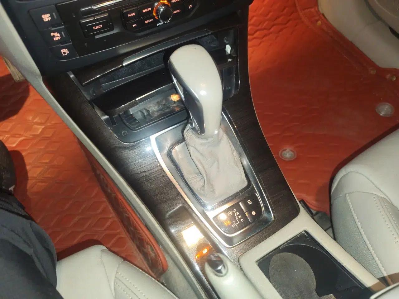 Citroen C5 2013 2.3L Automatic Zunyu Model — миниатюра 15