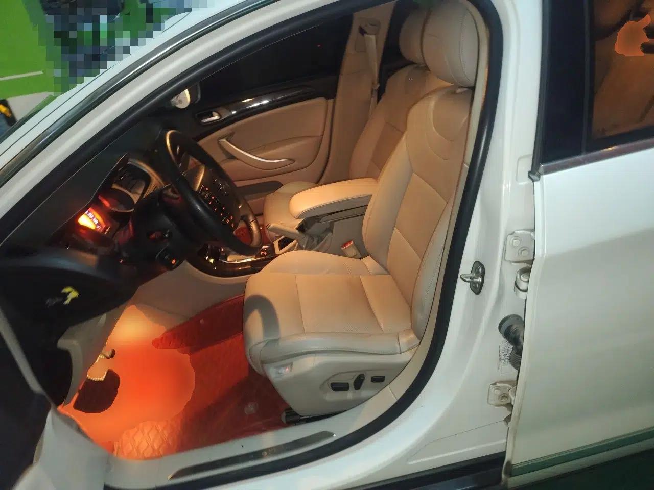 Citroen C5 2013 2.3L Automatic Zunyu Model — миниатюра 16