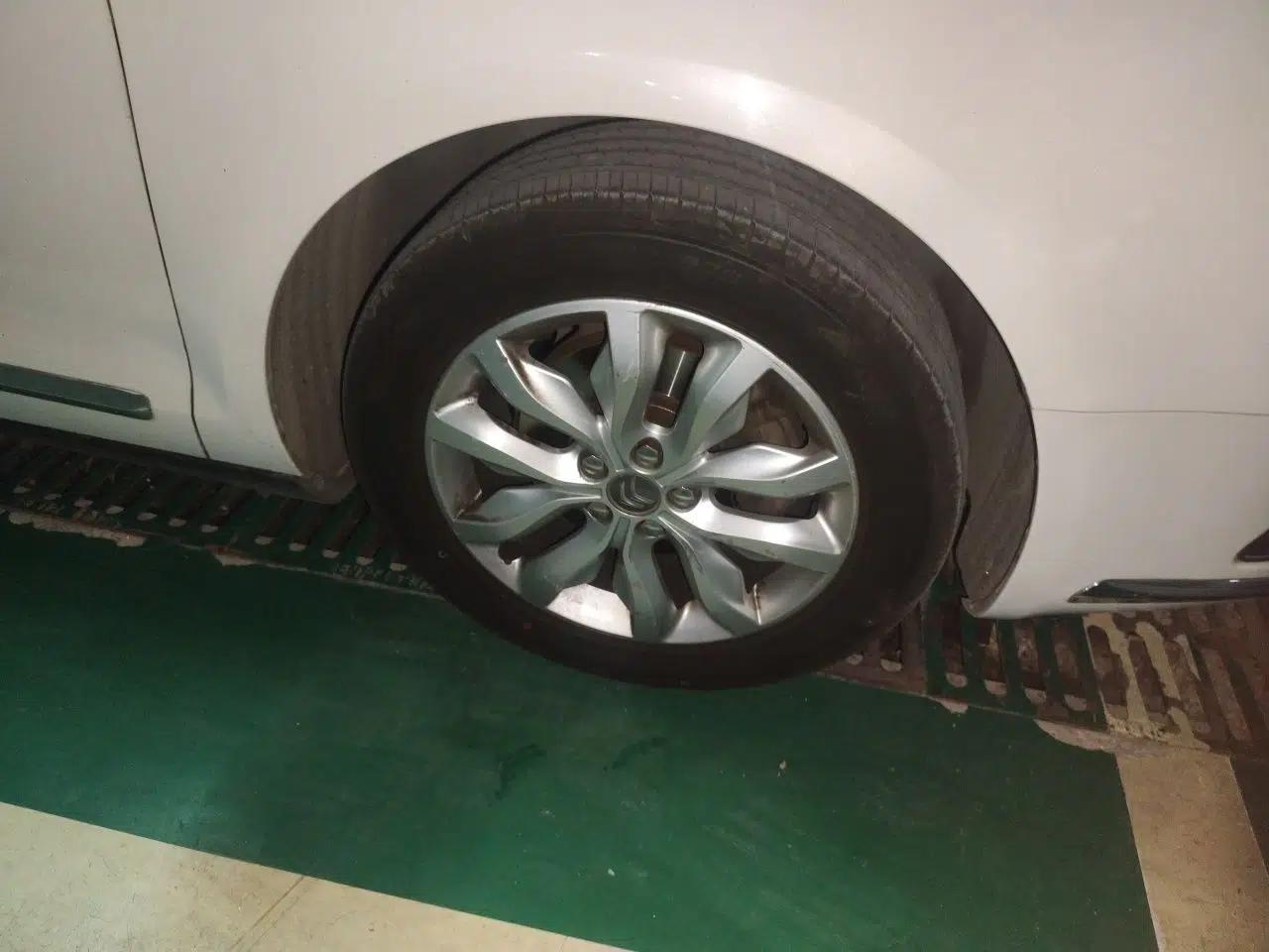 Citroen C5 2013 2.3L Automatic Zunyu Model — миниатюра 8