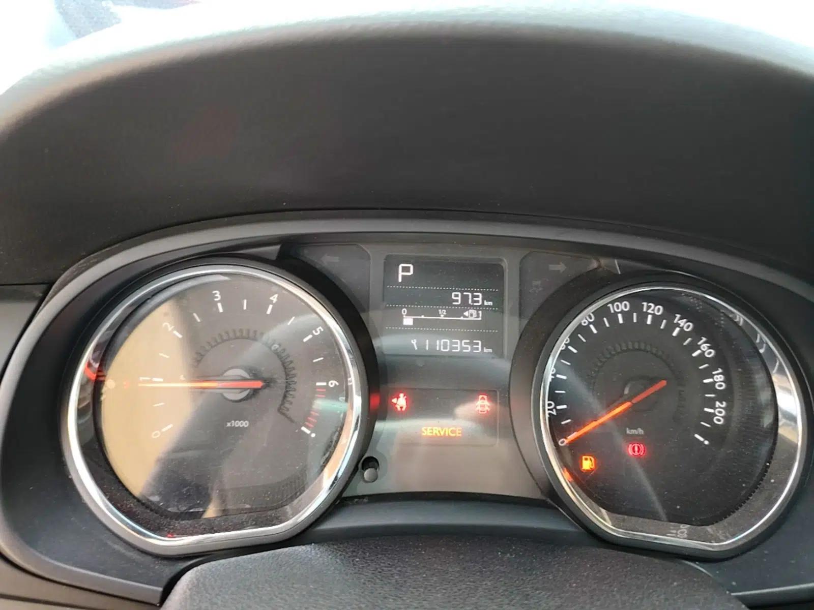 Citroen C3-XR 2015 1.6L Automatic Fashion Model — миниатюра 15