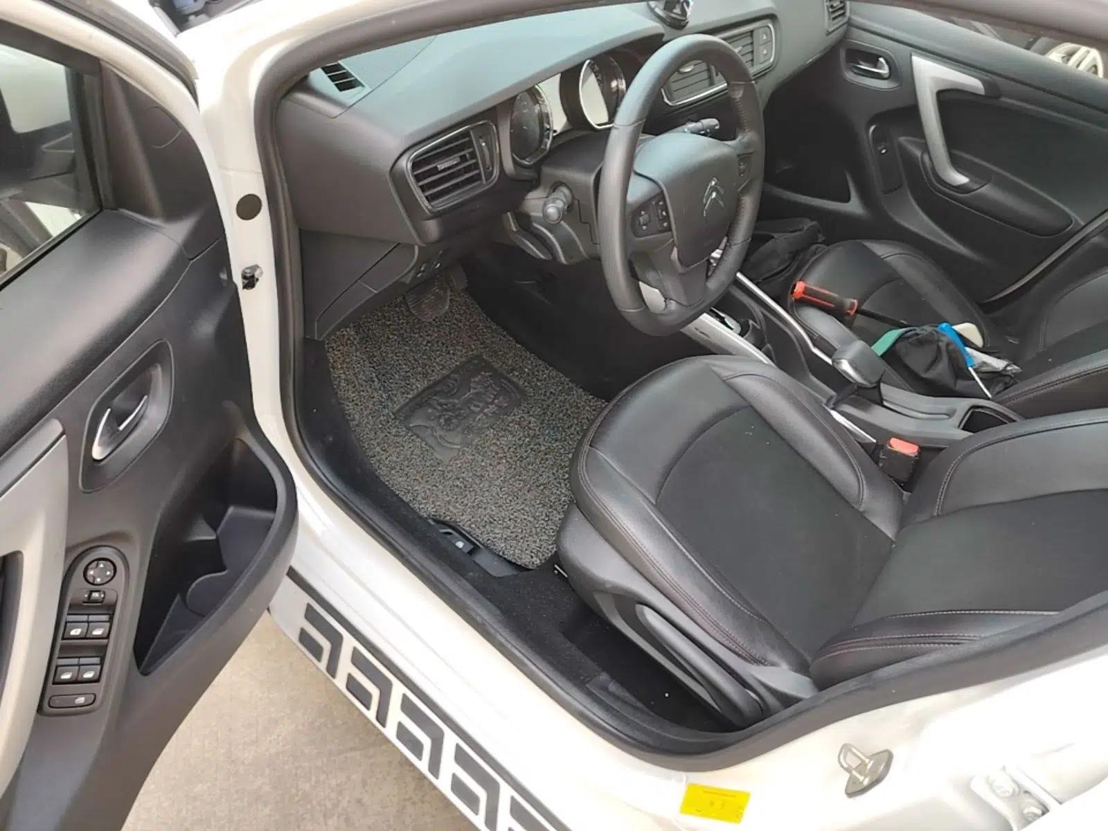 Citroen C3-XR 2015 1.6L Automatic Fashion Model — миниатюра 19