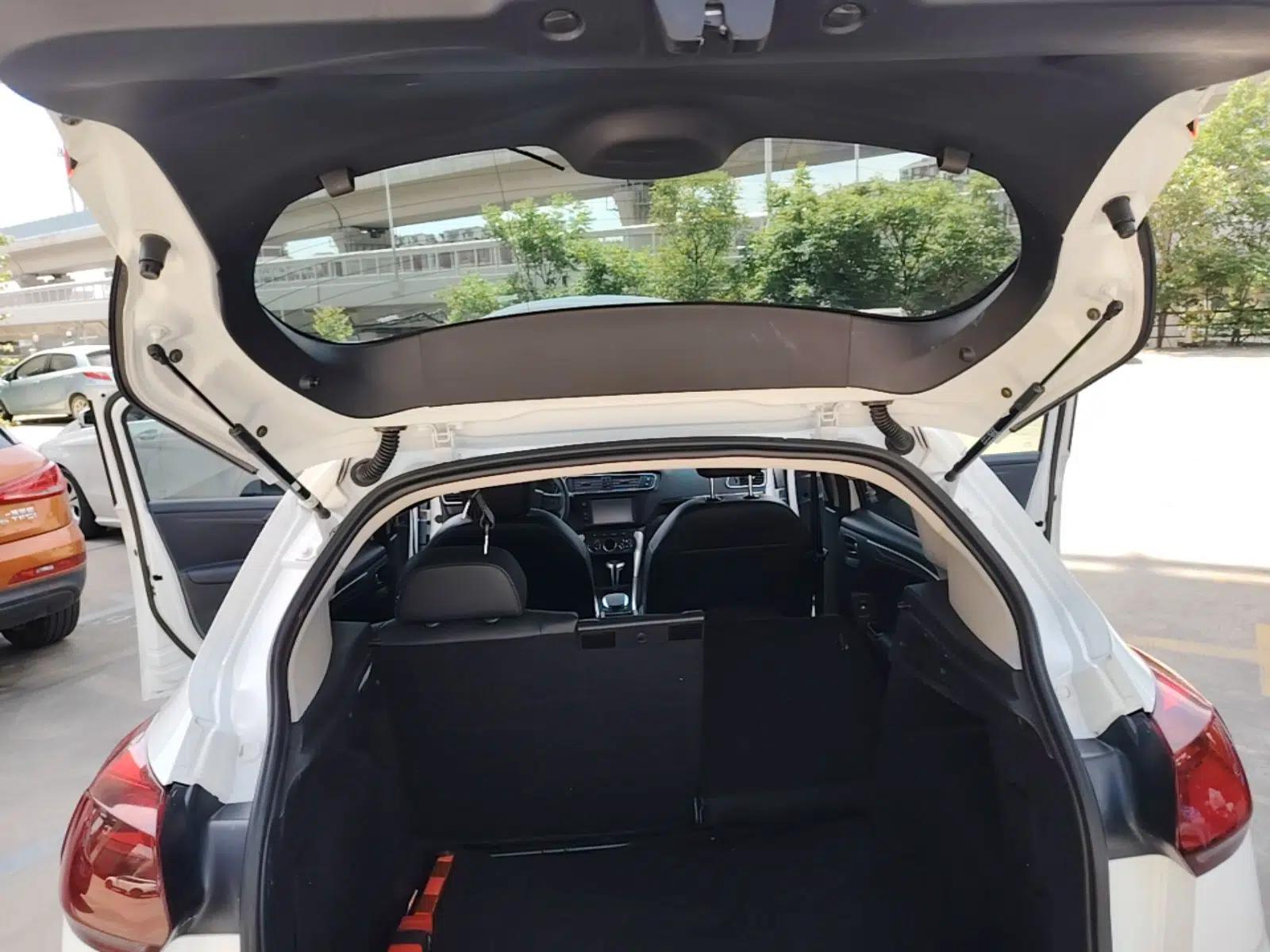 Citroen C3-XR 2015 1.6L Automatic Fashion Model — миниатюра 22