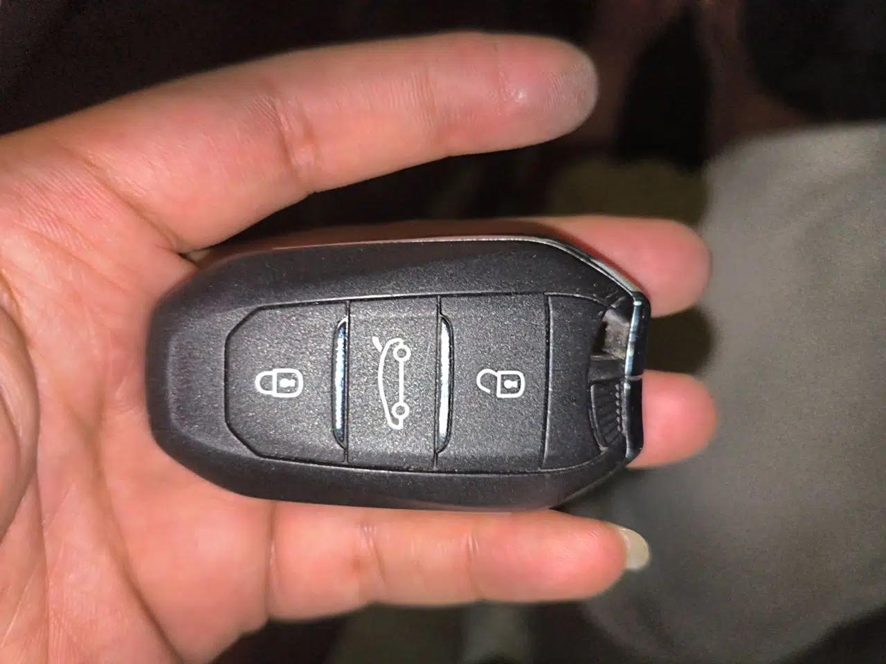 Citroen C3-XR 2015 1.6THP Automatic Flagship Model — миниатюра 9