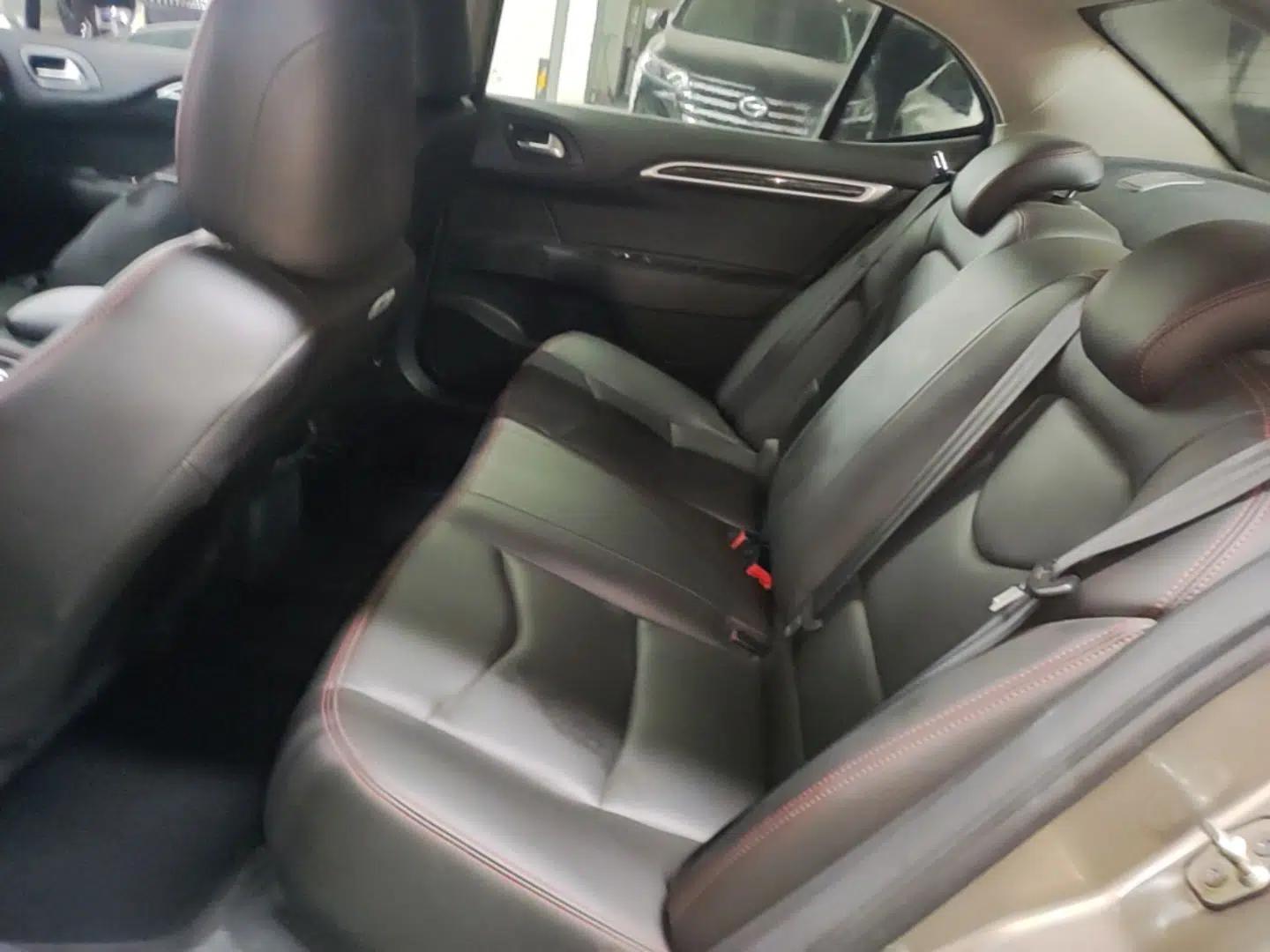 Citroen C4L 2015 1.8L Automatic Luxury Edition — миниатюра 20
