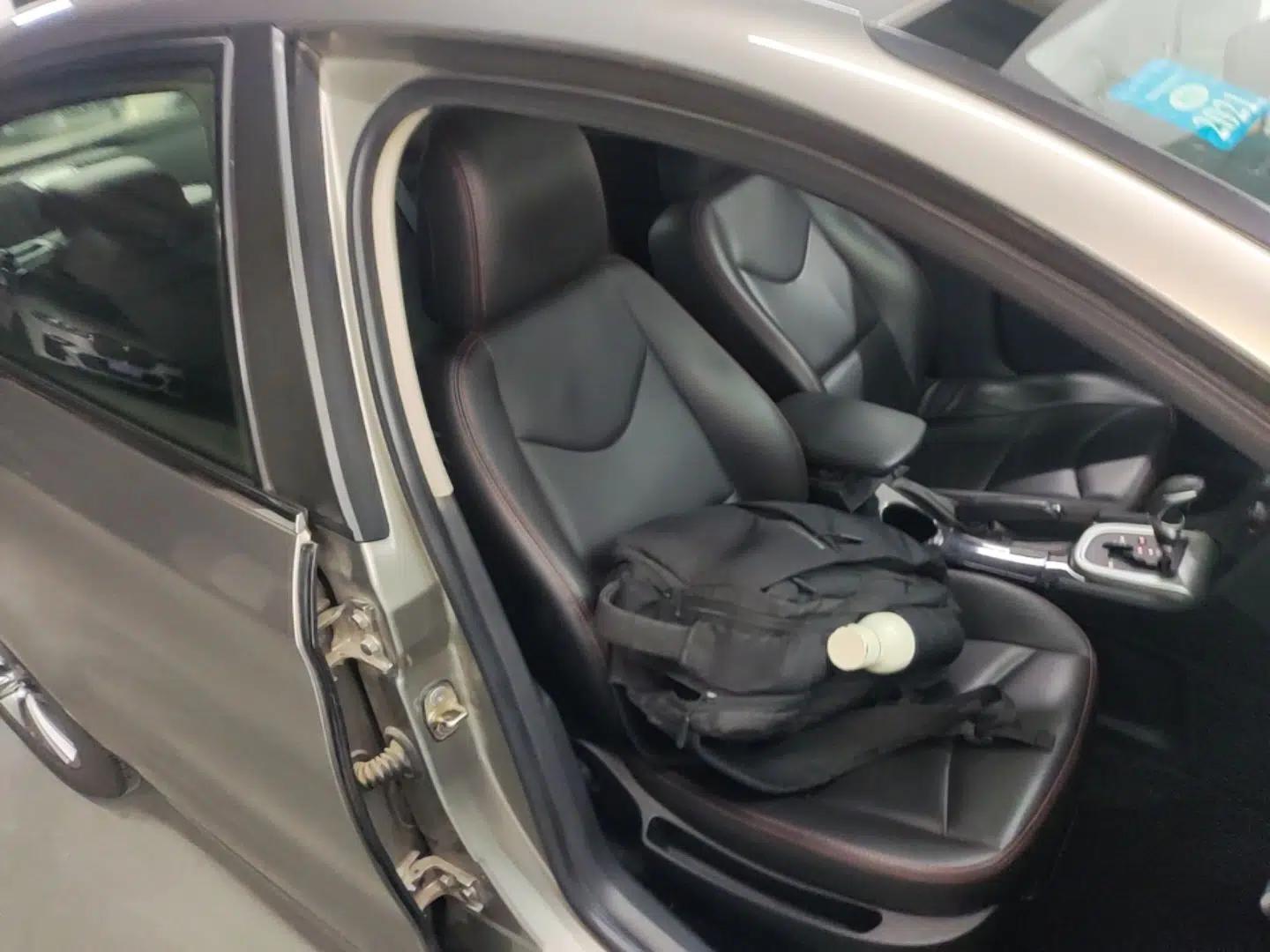 Citroen C4L 2015 1.8L Automatic Luxury Edition — миниатюра 23