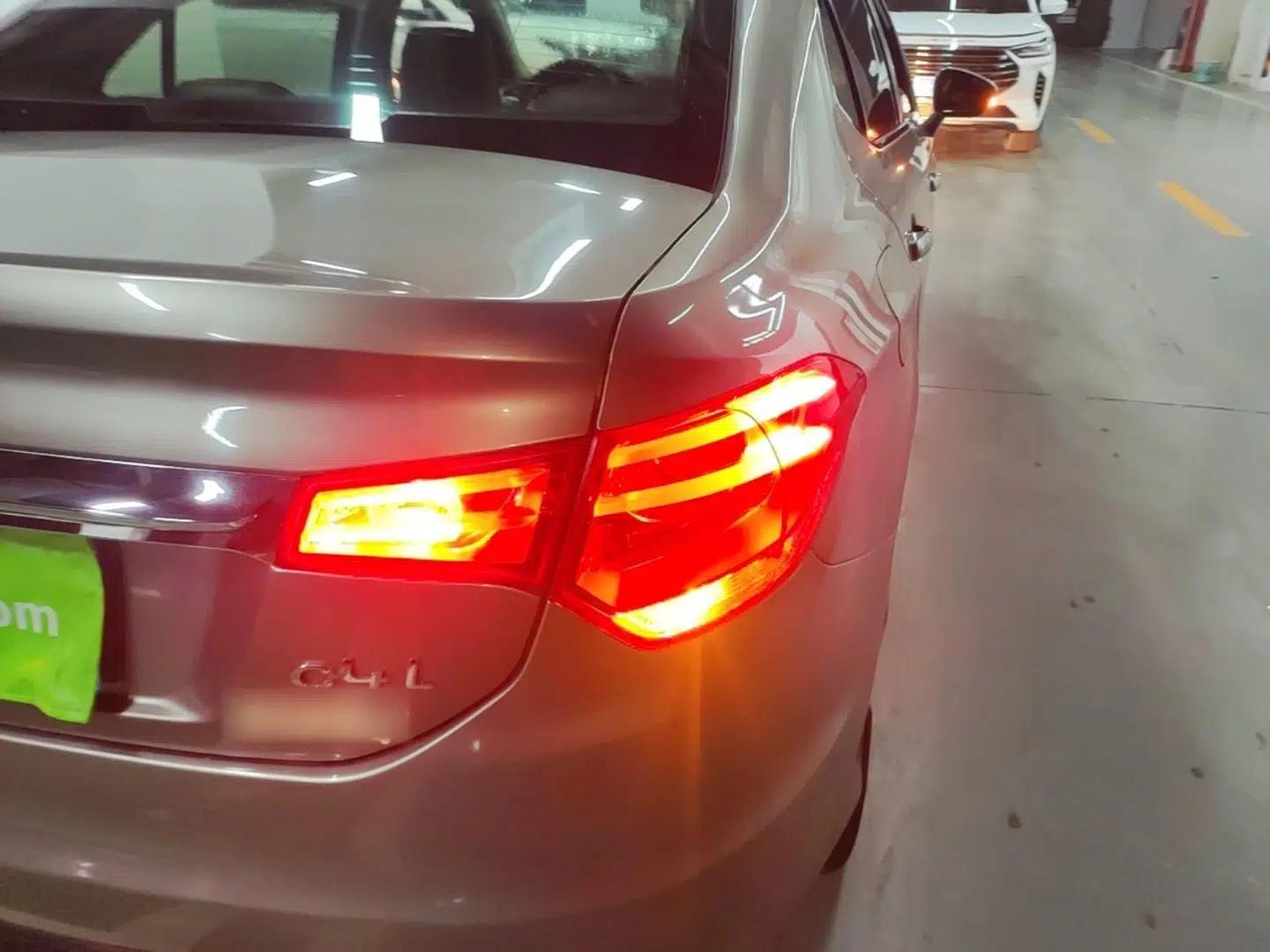 Citroen C4L 2015 1.8L Automatic Luxury Edition — миниатюра 7