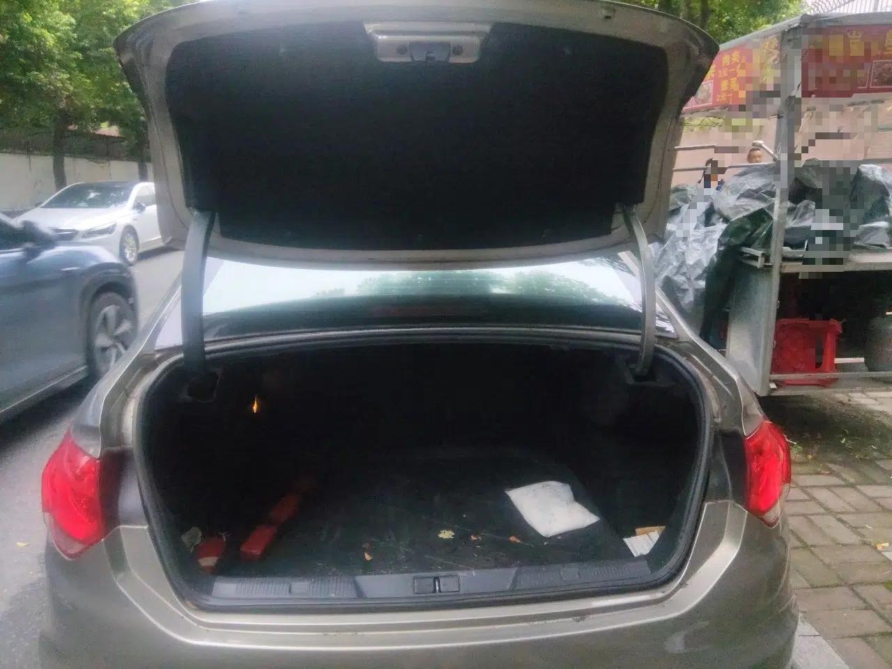 Citroen C4L 2014 1.8L Intelligent Drive Automatic Enjoyment Model — миниатюра 20