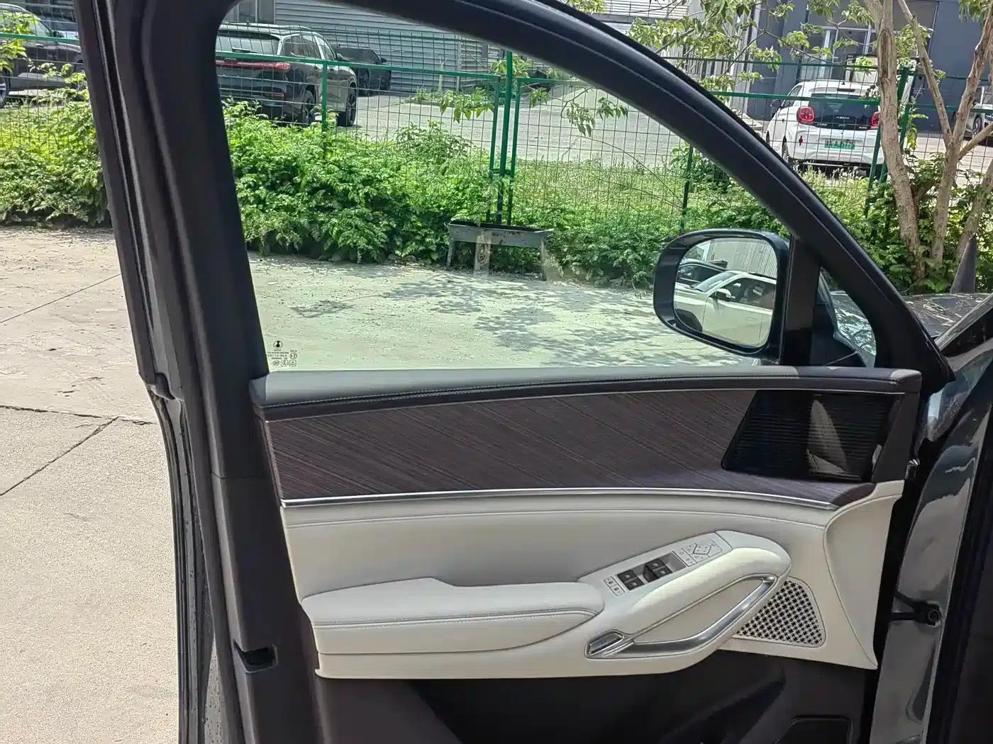 Denza N9 2025 Flagship Edition — миниатюра 5