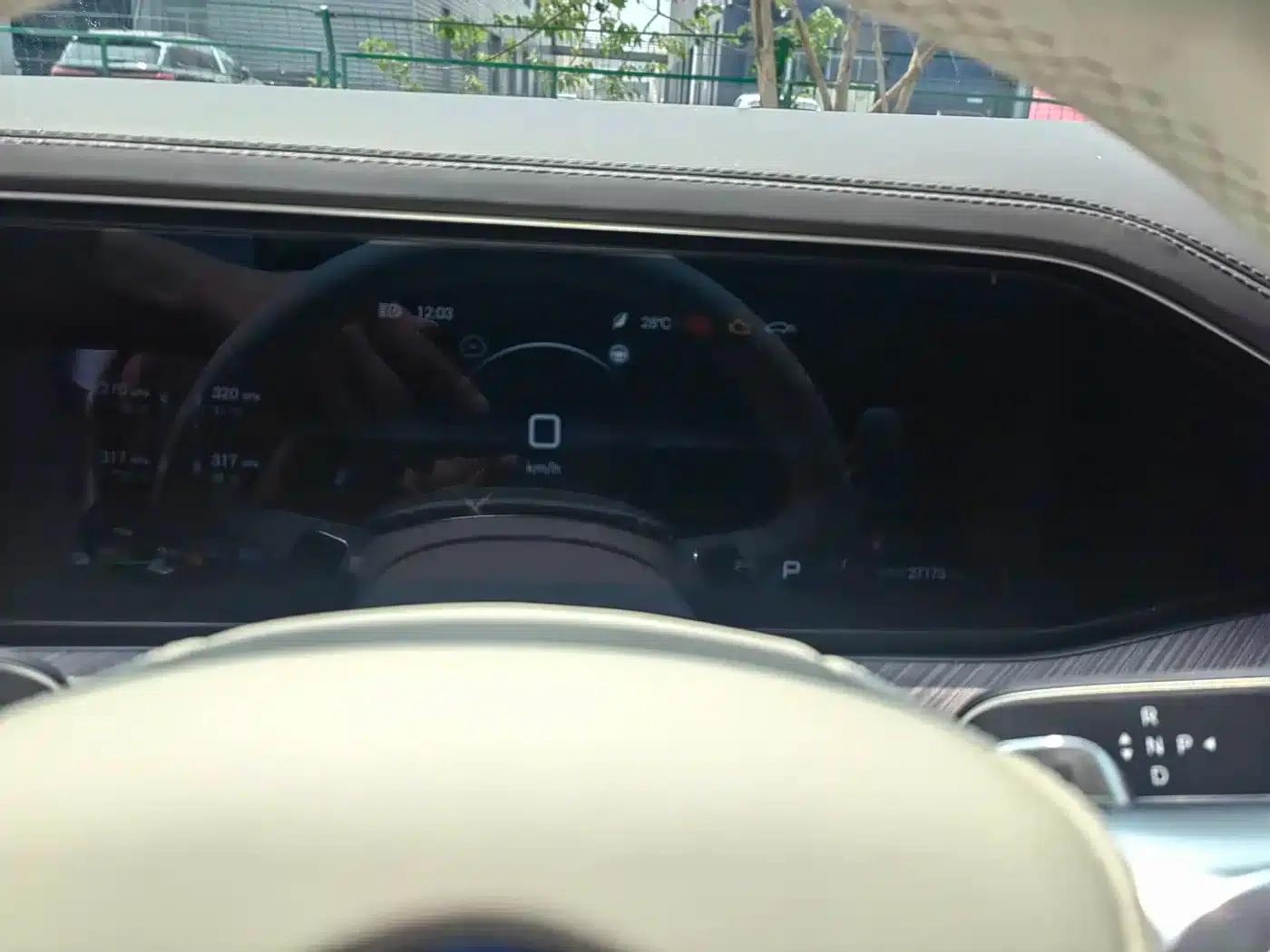 Denza N9 2025 Flagship Edition — миниатюра 8