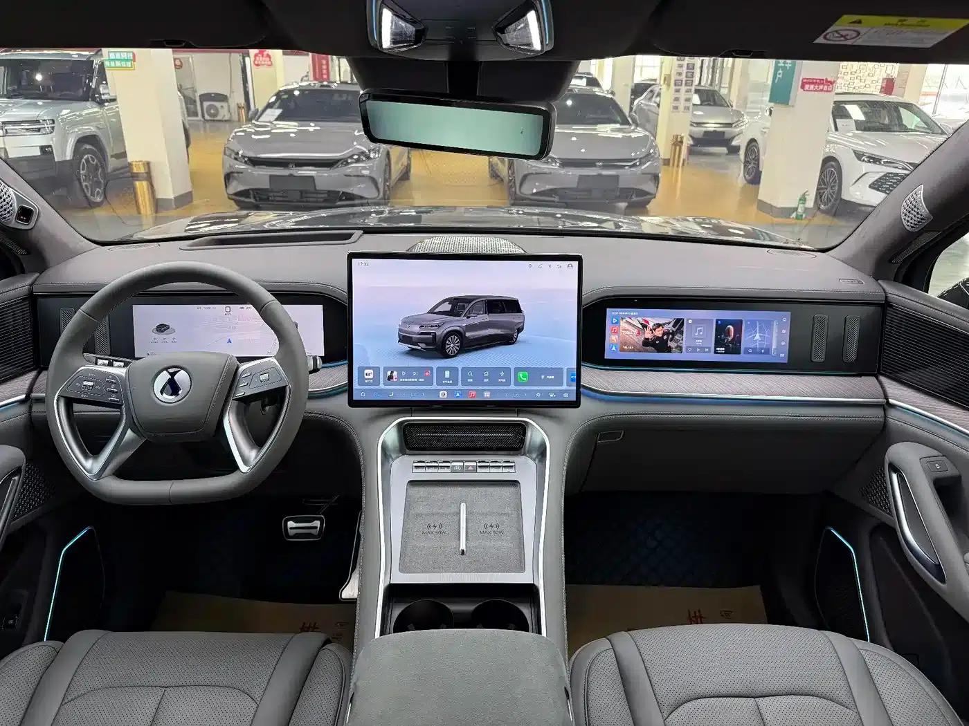 Denza N9 2025 Flagship Edition — миниатюра 8