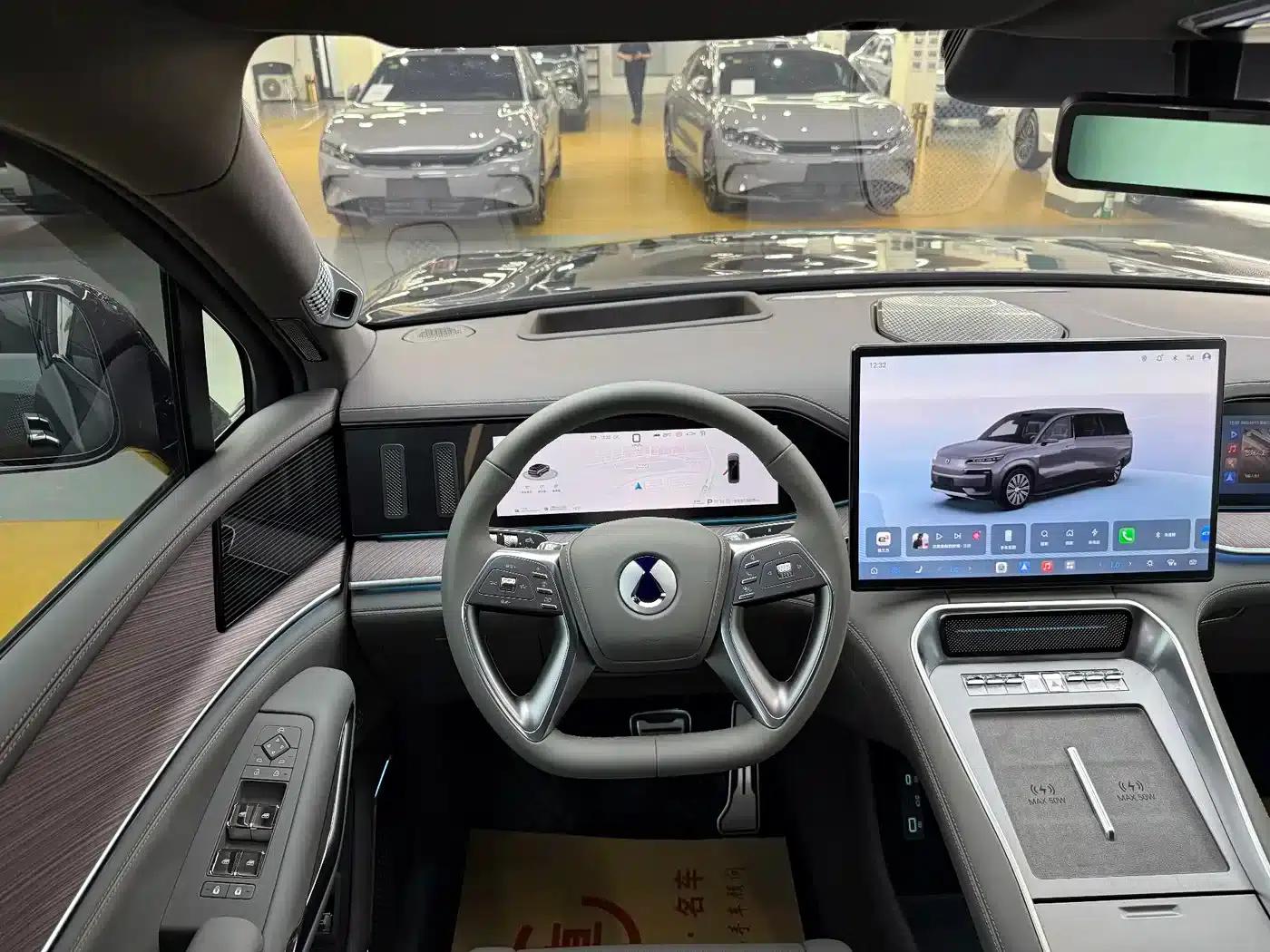 Denza N9 2025 Flagship Edition — миниатюра 10