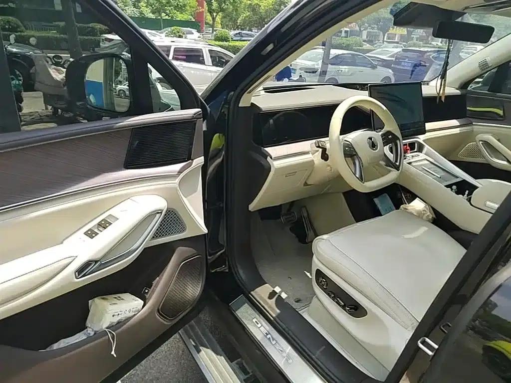 Denza N9 2025 Flagship Edition — миниатюра 16