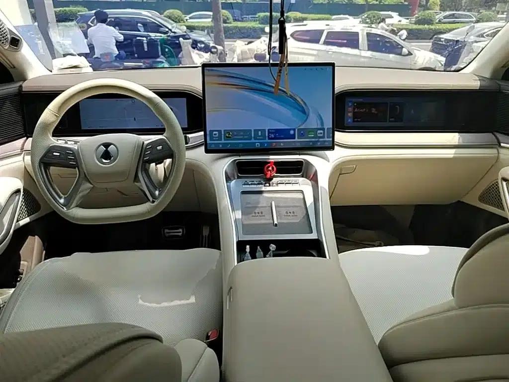 Denza N9 2025 Flagship Edition — миниатюра 10