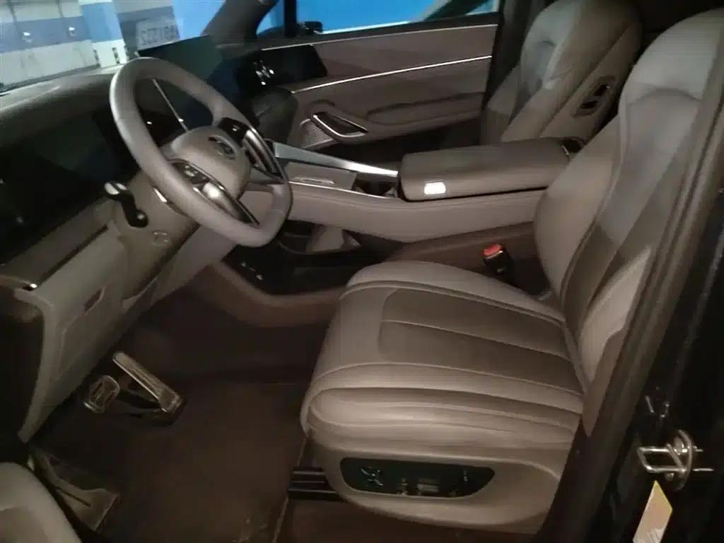 Denza N9 2025 Flagship Edition — миниатюра 15