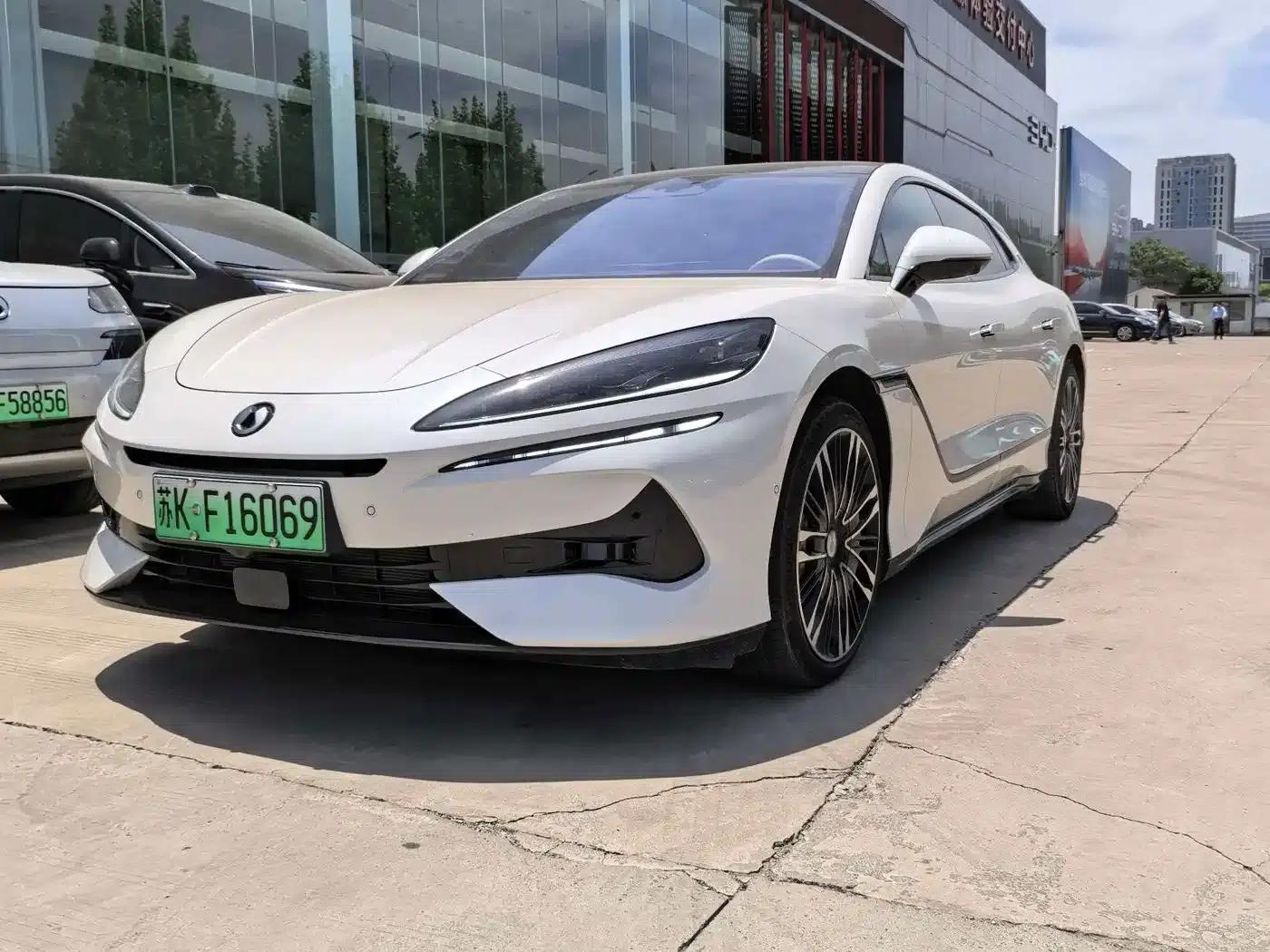 Denza Z9 GT 2024 1100 AWD Ultra First Edition — миниатюра 1