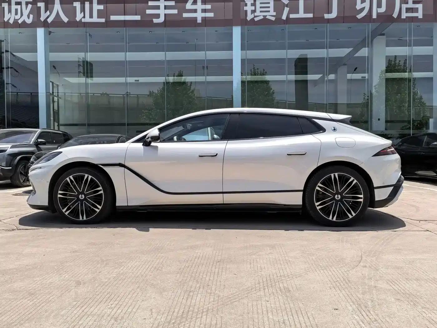 Denza Z9 GT 2024 1100 AWD Ultra First Edition — миниатюра 2