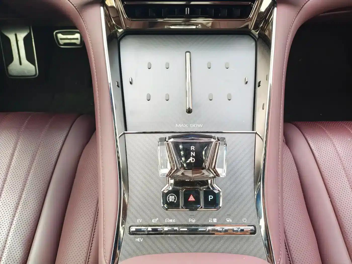 Denza Z9 GT 2024 1100 AWD Ultra Edition — миниатюра 19
