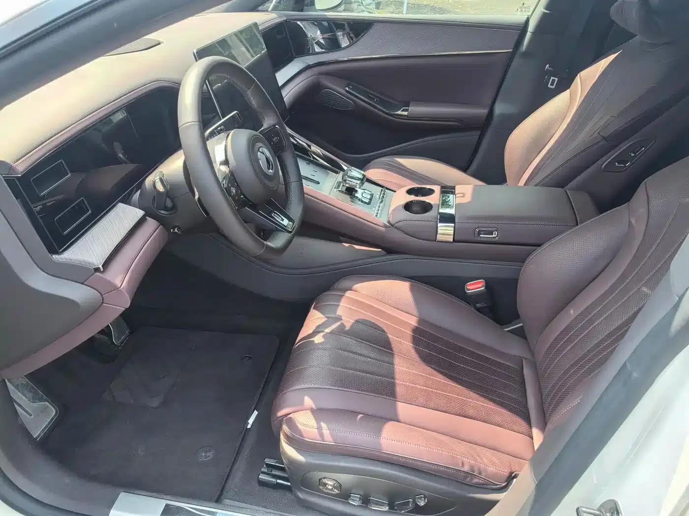 Denza Z9 GT 2024 1100 AWD Ultra Edition — миниатюра 8