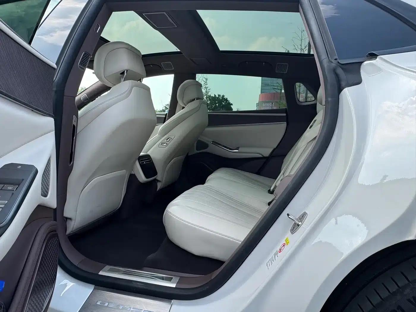 Denza Z9 GT 2024 1100 AWD Ultra Edition — миниатюра 15