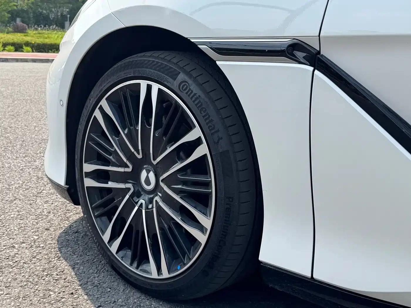Denza Z9 GT 2024 1100 AWD Ultra Edition — миниатюра 7