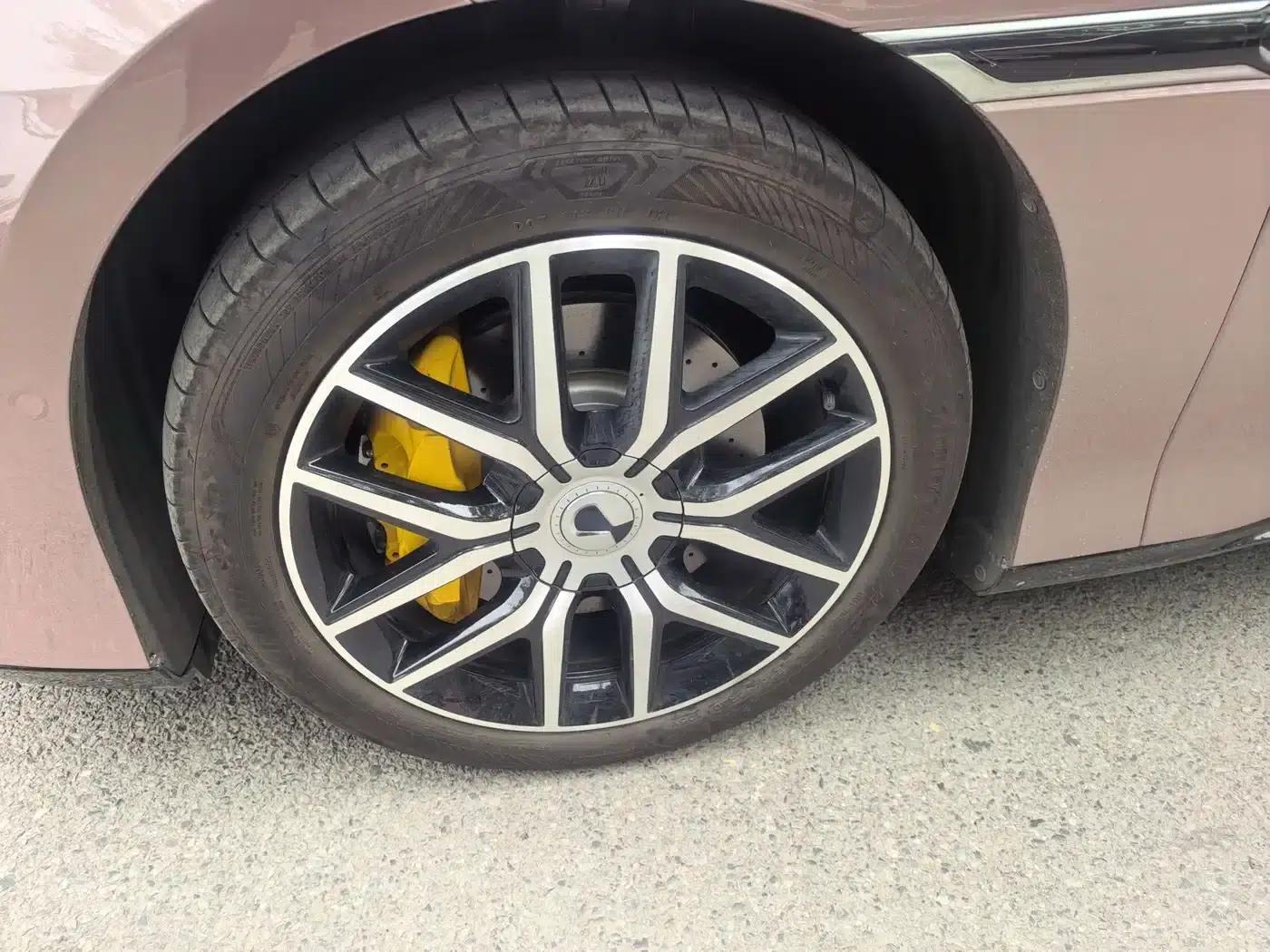Denza Z9 GT 2024 1100 AWD Pro Edition — миниатюра 3
