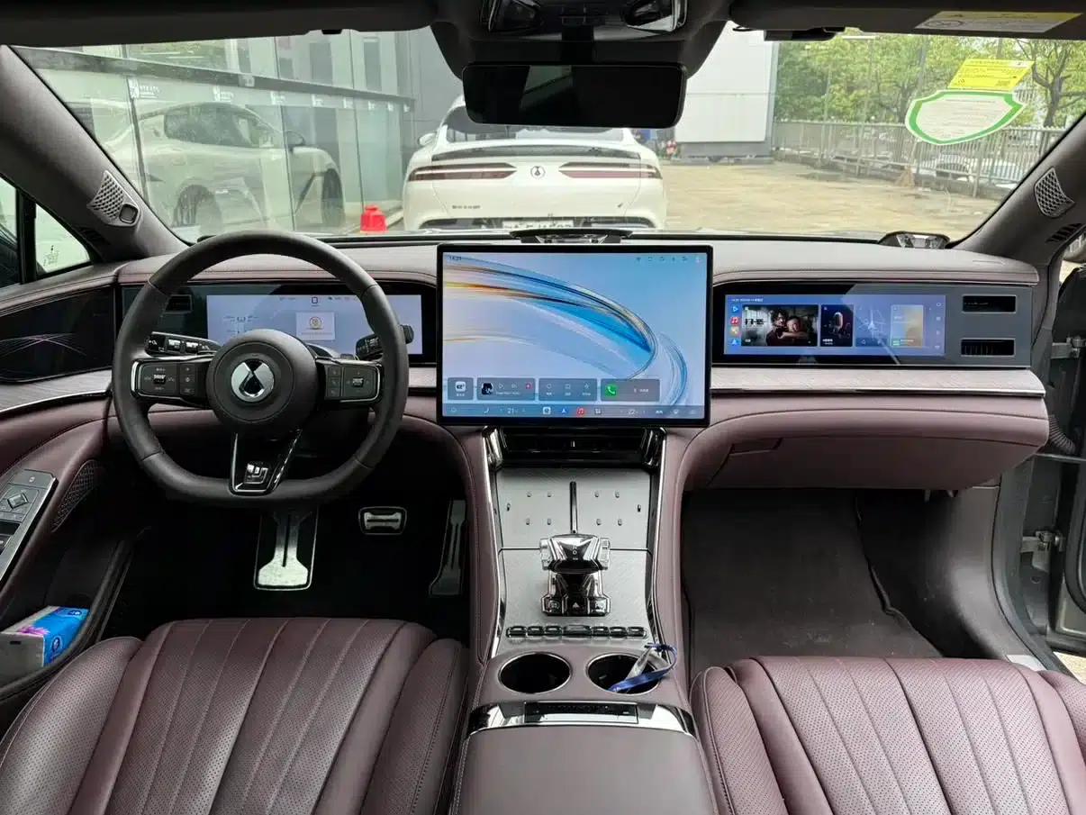 Denza Z9 GT 2024 1100 AWD Ultra Edition — миниатюра 6