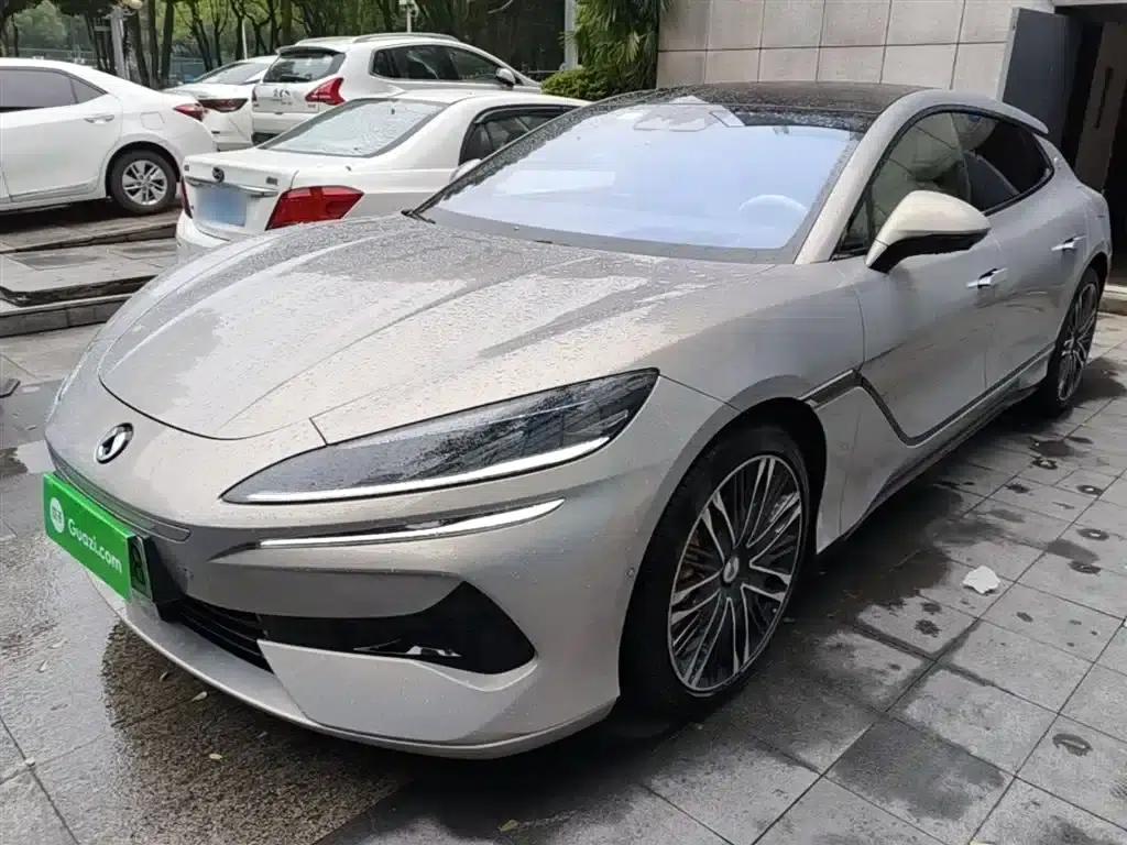 Denza Z9 GT 2024 1100 AWD Ultra Edition — миниатюра 1