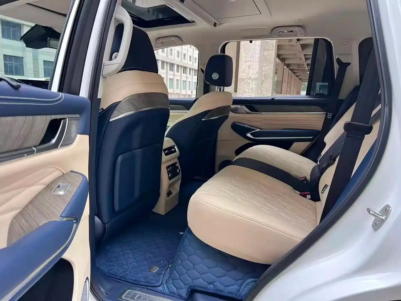 Tank 500 2026 Model 3.0T 5-Seat — миниатюра 5