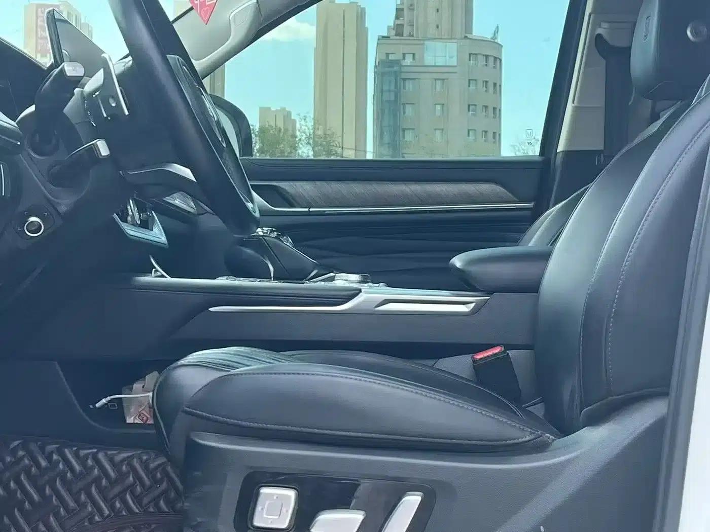 Tank 500 2022 3.0T Sport Edition (7-seater) — миниатюра 4