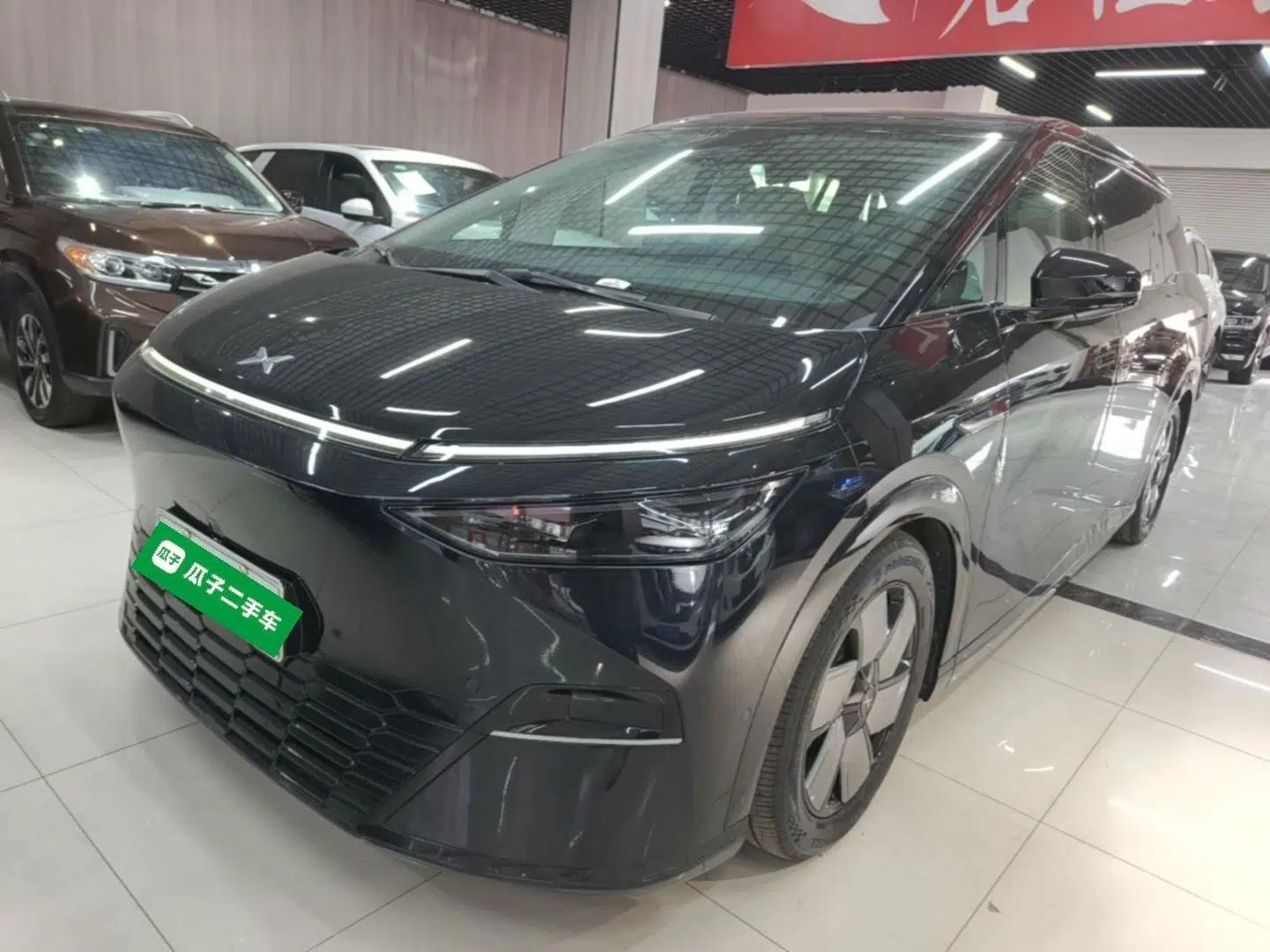 XPeng X9 2024 610 Long-Range Pro — миниатюра 1