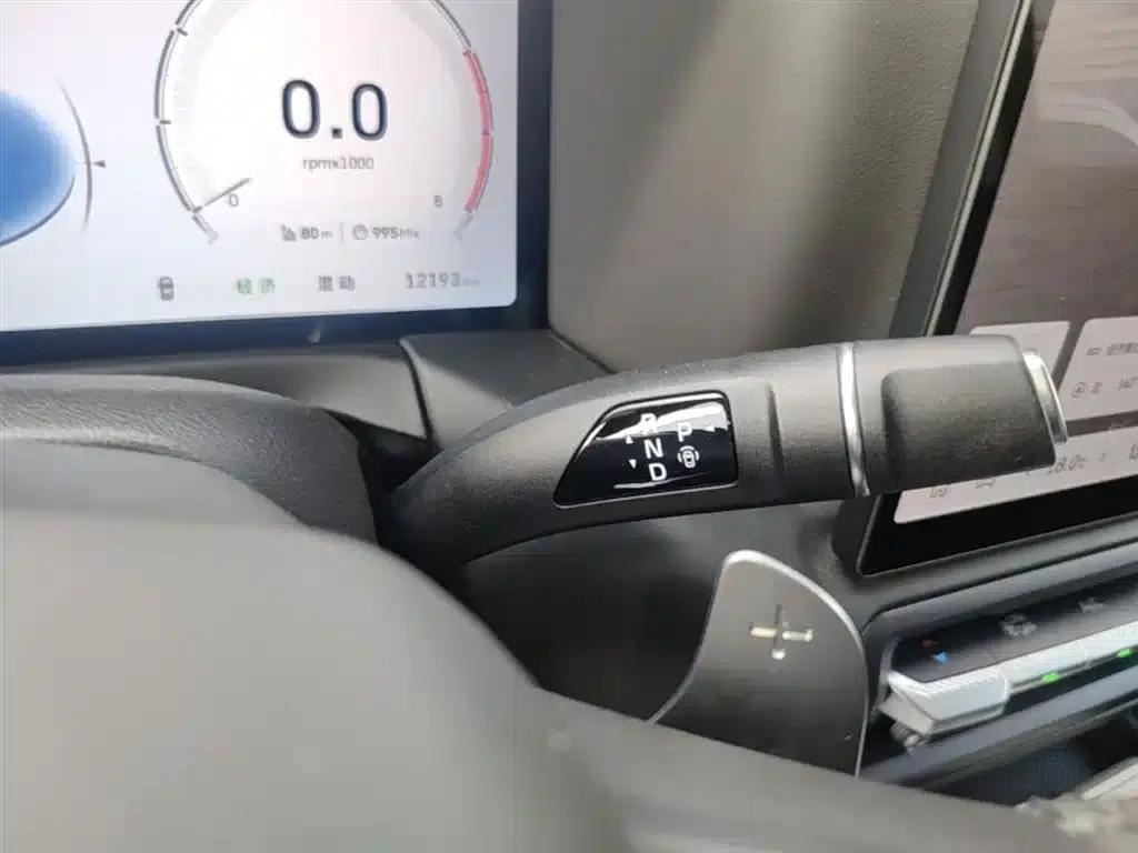 Tank 300 New Energy 2025 Hi4-T 37.1kWh — миниатюра 14
