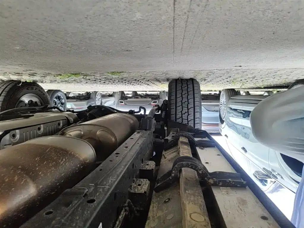 Tank 300 New Energy 2025 Hi4-T 37.1kWh — миниатюра 21