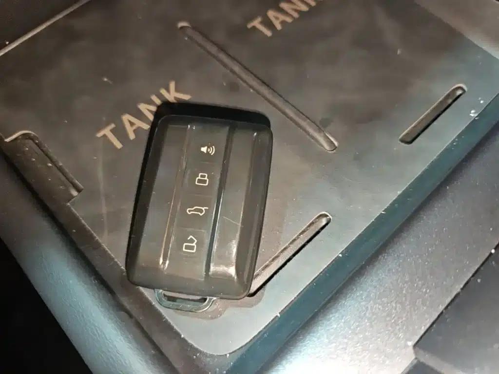 Tank 300 New Energy 2025 Hi4-T 37.1kWh — миниатюра 9