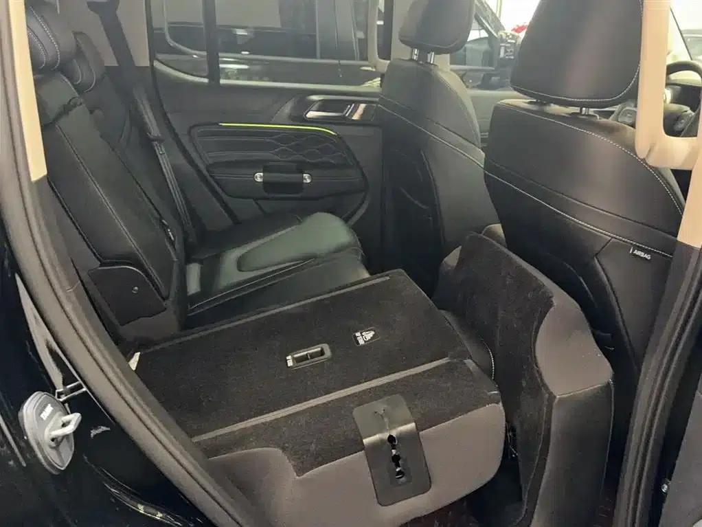 Tank 300 New Energy 2025 Hi4-T 37.1kWh — миниатюра 18