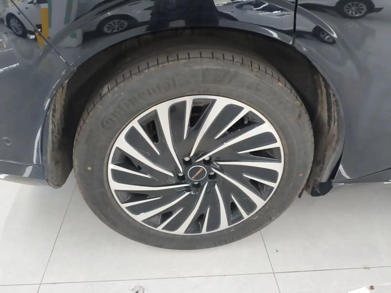EXEED Star Era ET 2024 Extended-Range 240 Ultra All-Wheel Drive — миниатюра 10