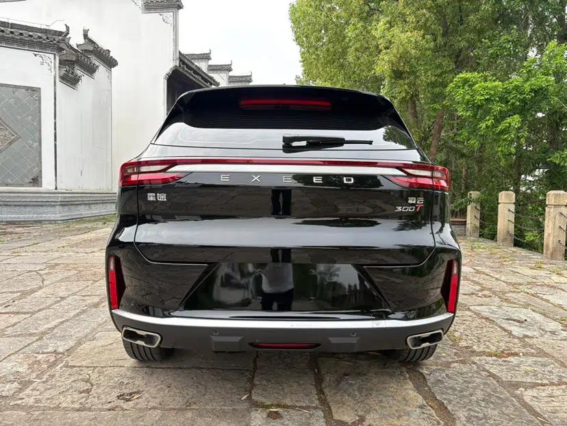 EXEED Lingyun 2025 300T Two-Wheel Drive Starry Edition — миниатюра 3