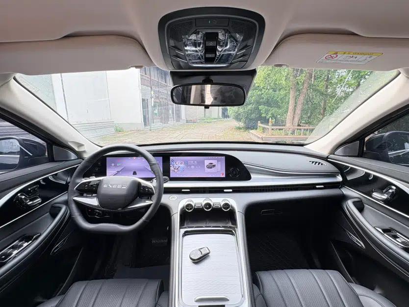 EXEED Lingyun 2025 300T Two-Wheel Drive Starry Edition — миниатюра 21