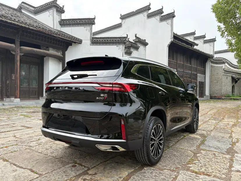 EXEED Lingyun 2025 300T Two-Wheel Drive Starry Edition — миниатюра 4